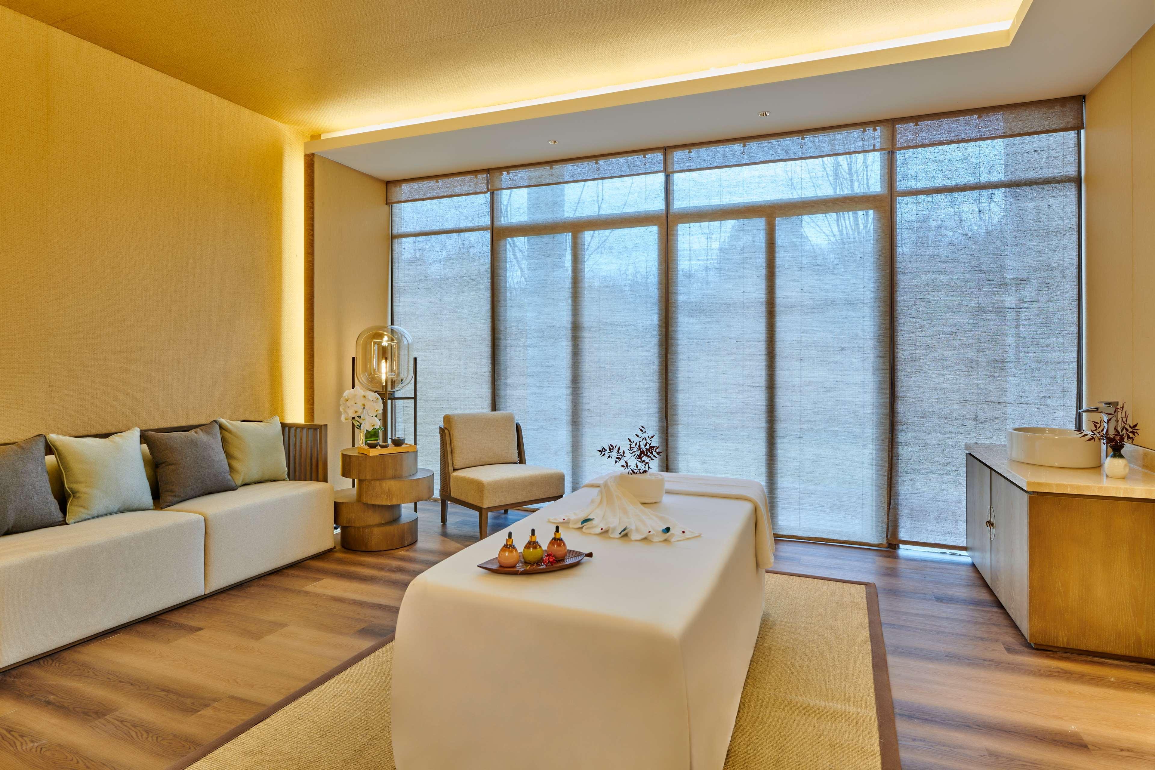 Lushan West Sea Resort, Curio Collection By Hilton Jiujiang  Экстерьер фото
