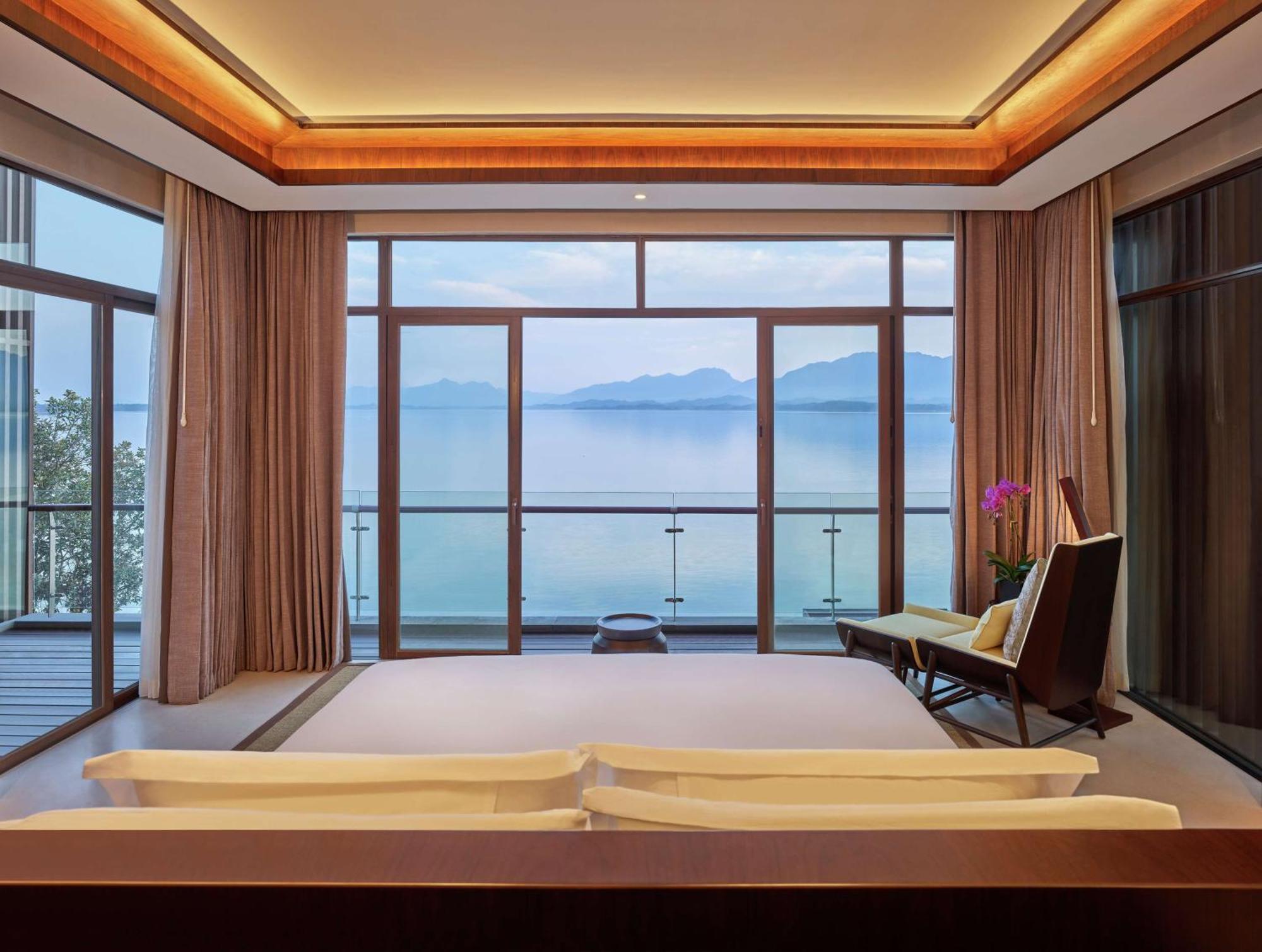 Lushan West Sea Resort, Curio Collection By Hilton Jiujiang  Экстерьер фото